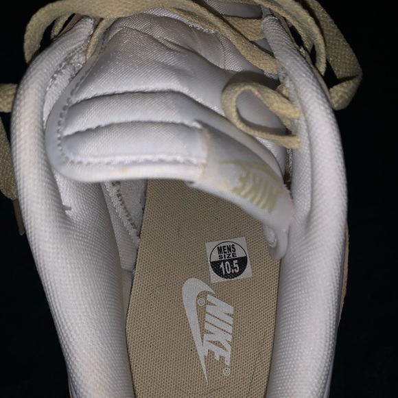 Nike dunks size 10/5 men’s barely worn no crease like new - Picture 3 of 6